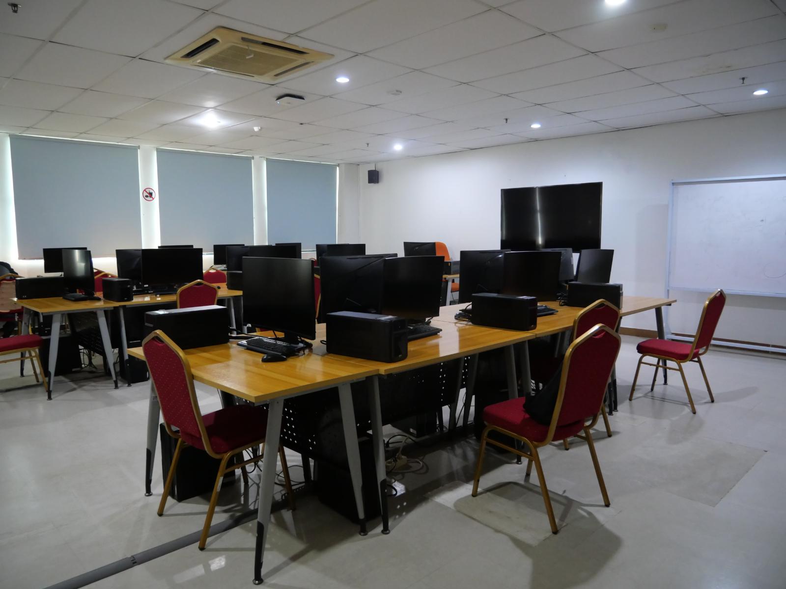 GU 805 (Programming Workspace)